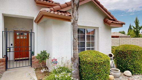 9815 Bourbon Rose Ct, Bakersfield, CA, 93311-2982 | Card Image