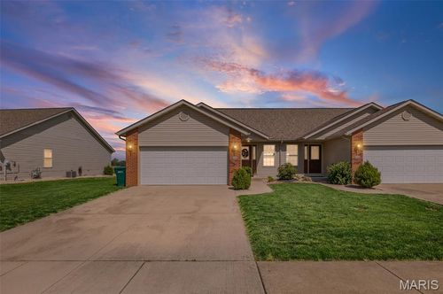 10915 Kentfield Dr, Lebanon, IL, 62254-2333 | Card Image