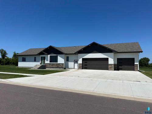 418 W 5th St Street, Freeman, SD, 57029 | Card Image