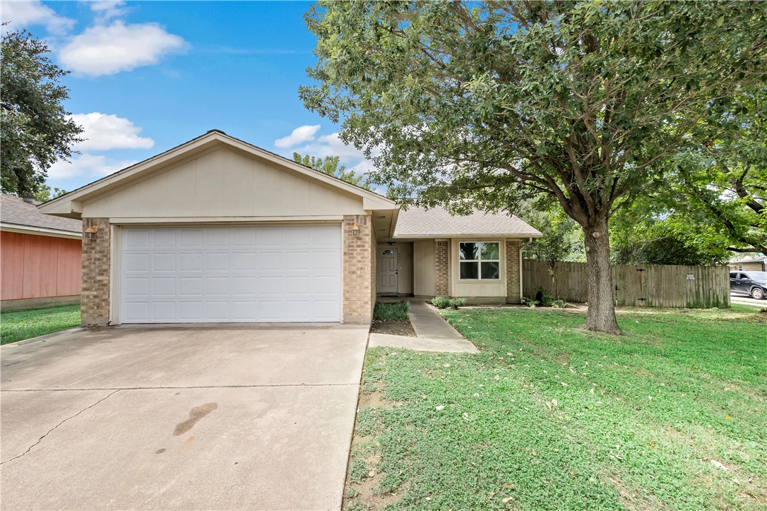 Dallis Dr, College Station, TX 77845