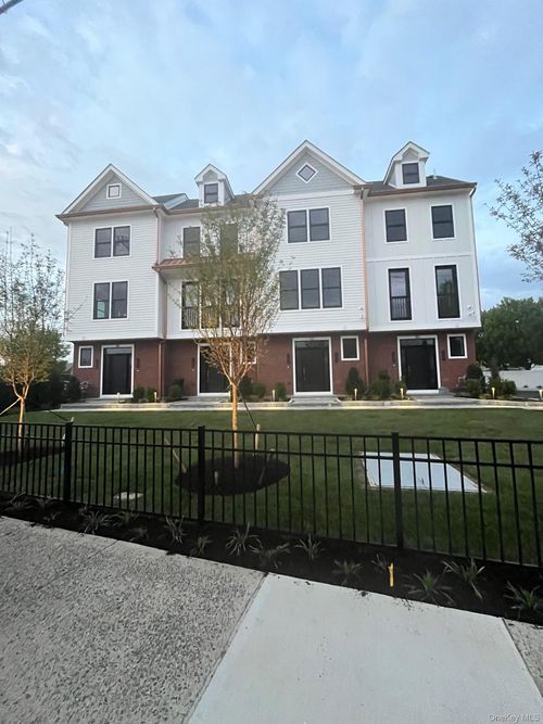 36 Andrews Ln, Sleepy Hollow, NY, 10591-2220 | Card Image