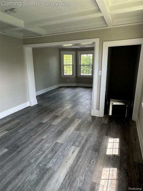 3035 Hurlbut St, Detroit, MI, 48214-2189 | Card Image