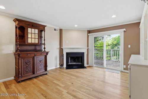 d62-1935 Gardiner Ln, Louisville, KY, 40205-2823 | Card Image