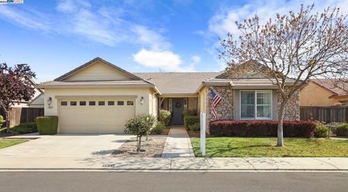 7541 Nuncia Ct, Hughson, CA, 95326-8913 | Card Image