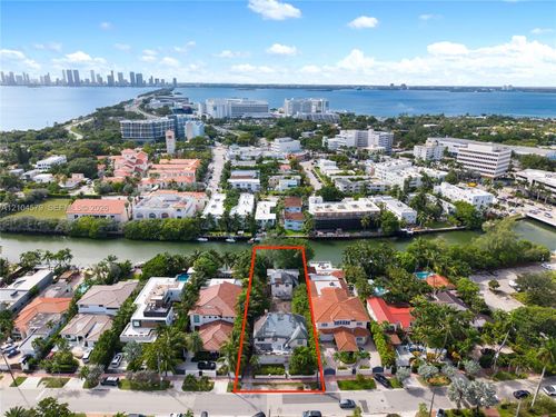 3746 Chase Ave, Miami Beach, FL, 33140-3420 | Card Image