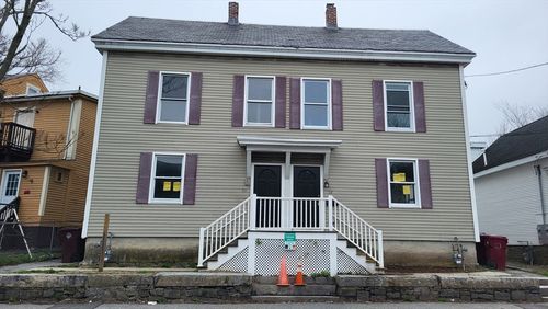 50-50 Willow St, Lowell, MA, 01852-2345 | Card Image