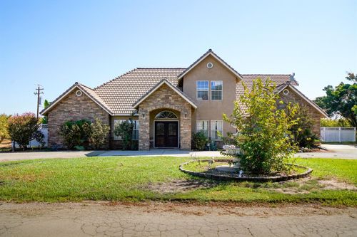 19360 Maple Ave, Laton, CA, 93242-9769 | Card Image