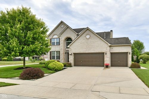 1321 Mayapple Dr, Brownsburg, IN, 46112-7880 | Card Image