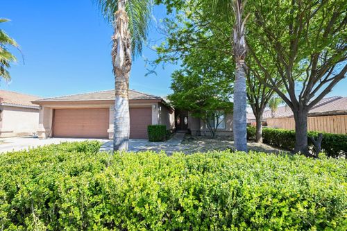 1135 Raffer Johnson Dr, Kingsburg, CA, 93631-9298 | Card Image