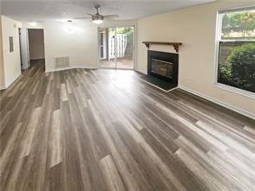 6353 Wedgeview Ct, Tucker, GA, 30084-1380 | Card Image