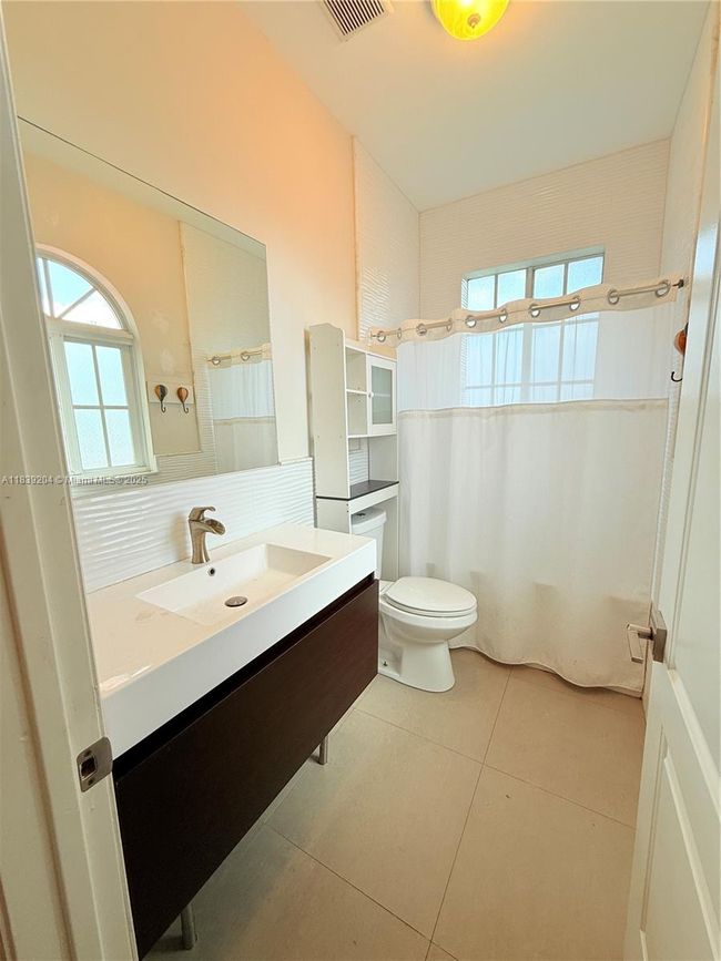 832 Wallace St, House other with 4 bedrooms, 4 bathrooms and null parking in Coral Gables FL | Image 12