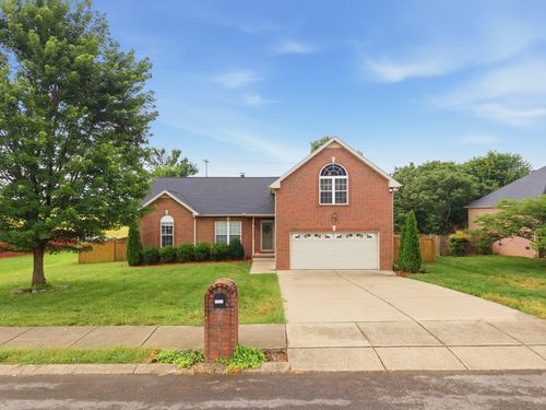 1012 Rutherford Way, Hendersonville, TN, 37075-8876 | Card Image