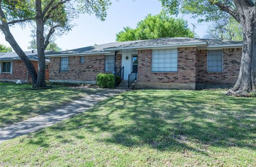 1860 Meadow Valley Lane, Dallas, TX, 75232 | Card Image