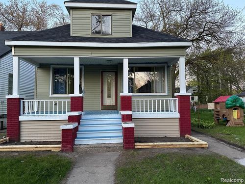 17196 Shields St, Detroit, MI, 48212-1215 | Card Image