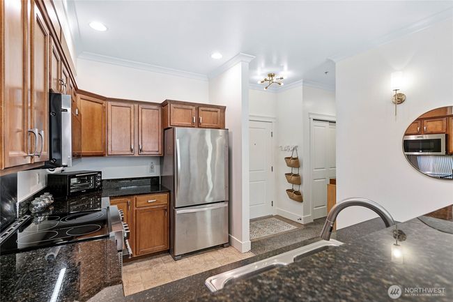 UNIT-405 - 1015 Railroad Ave, Condo with 1 bedrooms, 1 bathrooms and 1 parking in Bellingham WA | Image 5