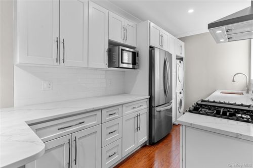 apt-6f-1133 Midland Ave, Yonkers, NY, 10708-6472 | Card Image