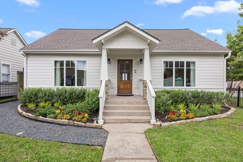 945 Dorothy St, Houston, TX, 77008-6641 | Card Image