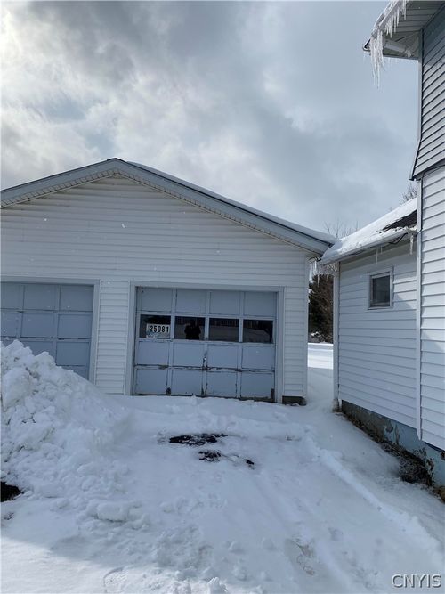 83-25081 Woolworth St, Carthage, NY, 13619-9597 | Card Image