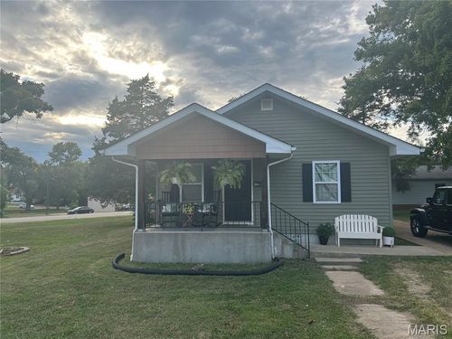 302 7th St, Park Hills, MO, 63601-4302 | Card Image
