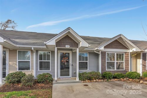 108 Lassiter Ct, Mount Holly, NC, 28120-2383 | Card Image
