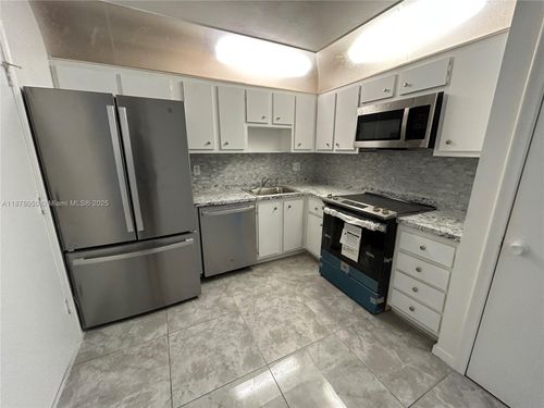 apt-212-2061 Nw 47th Ter, Lauderhill, FL, 33313-4175 | Card Image