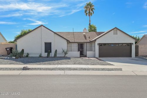 4951 W Spoonbill Dr, Tucson, AZ, 85742-9549 | Card Image
