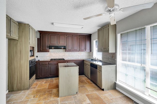 312 Pool St, House other with 4 bedrooms, 3 bathrooms and null parking in Cedar Hill TX | Image 9