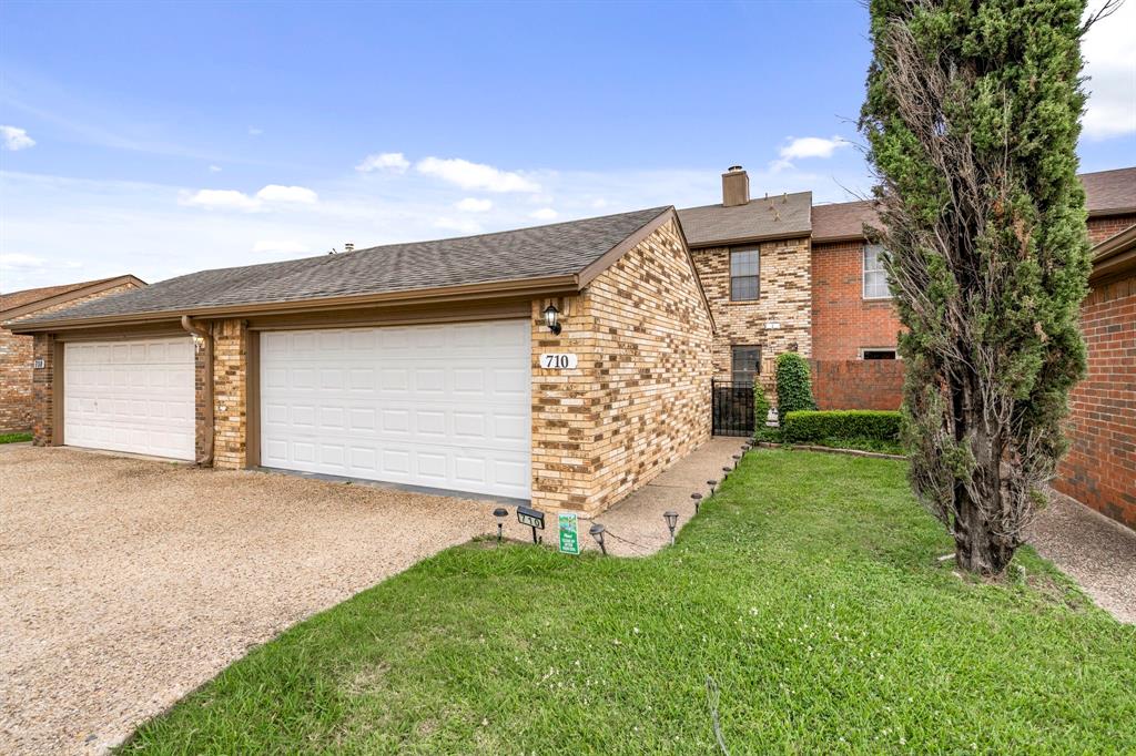 Champion Ct, Garland, TX 75043