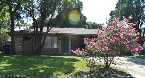 a-2211 Lanier Dr, Austin, TX, 78757-7738 | Card Image