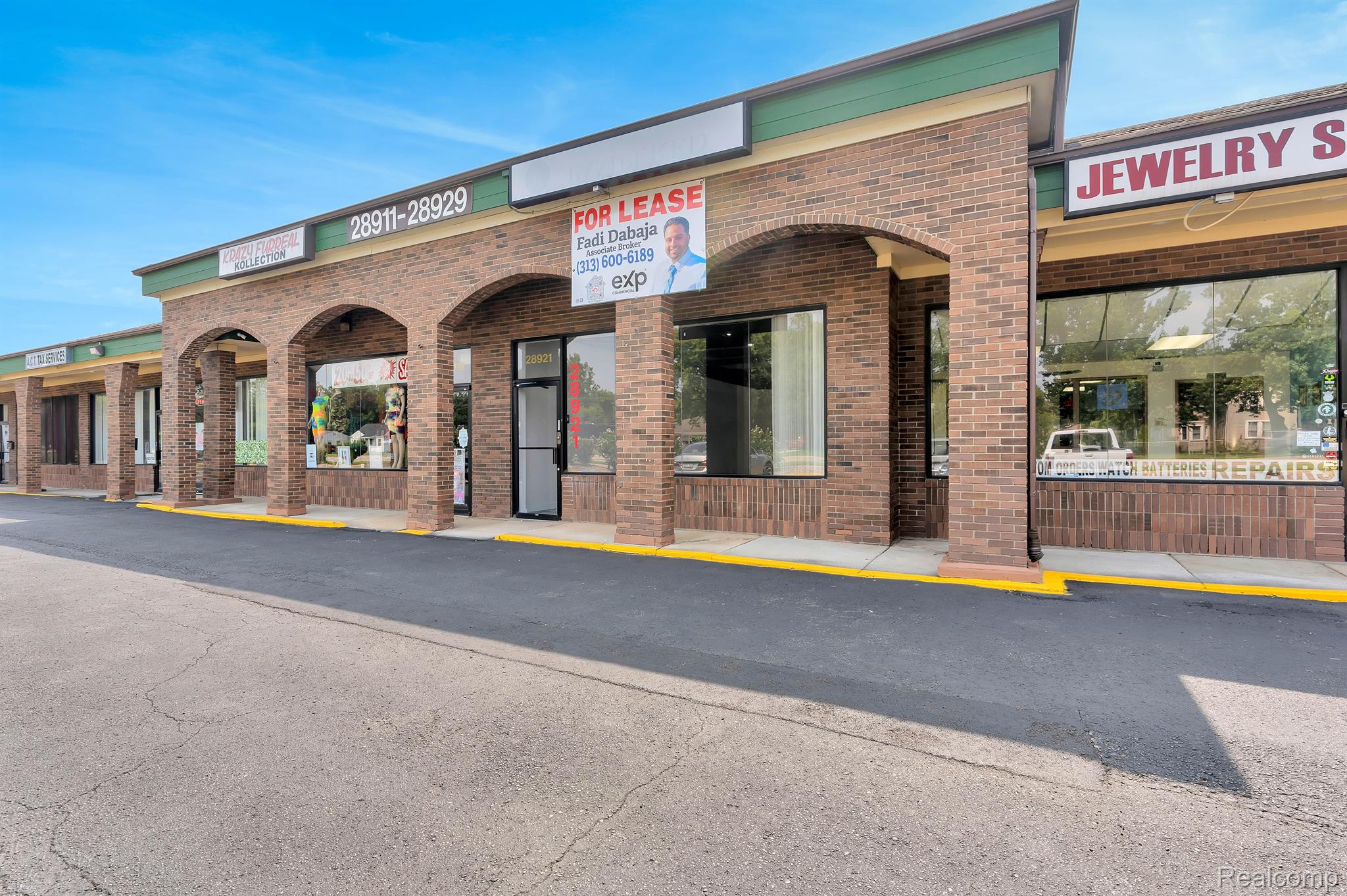 Commercial Lease in Livonia 3