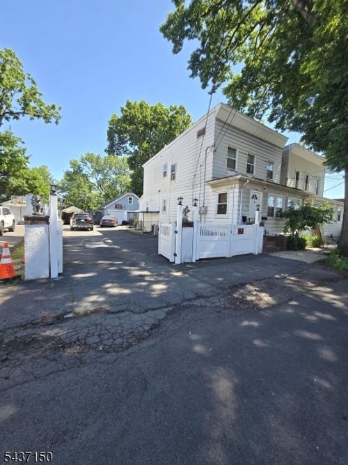 252 Pennsylvania Ave, Hillside, NJ, 07205-2636 | Card Image