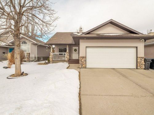 61 Rivercrest Crt W, Lethbridge, AB, T1K7P4 | Card Image