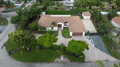 28401 Sw 158th Ct, Homestead, FL, 33033-6103 | Card Image
