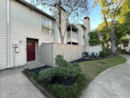 9556-9556 Windswept Ln, Houston, TX, 77063-5258 | Card Image