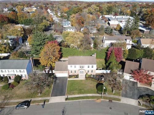 265 Purdue Ct, Paramus, NJ, 07652-1642 | Card Image