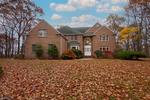 24 Denise Dr, Kinnelon, NJ, 07405-2951 | Card Image