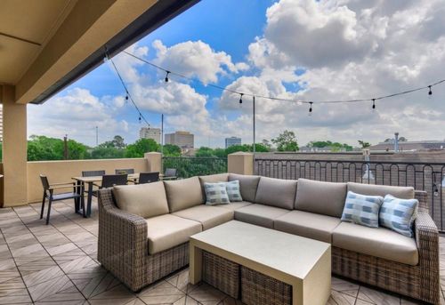 1340 W 25th St, Houston, TX, 77008-1618 | Card Image