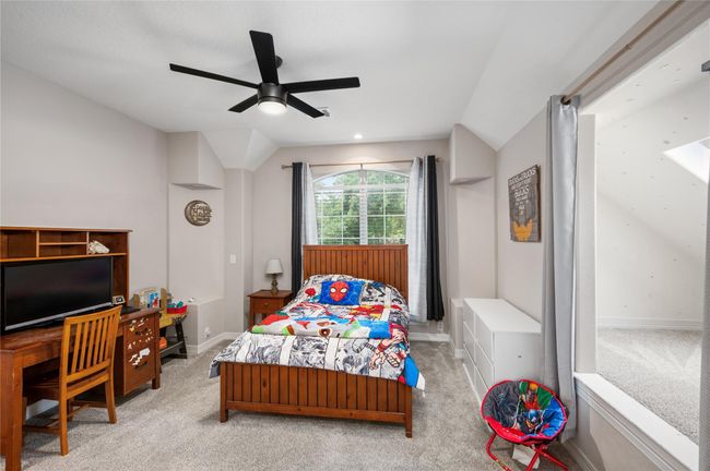 29518 Timber Trail St, House other with 5 bedrooms, 4 bathrooms and 2 parking in Spring TX | Image 38