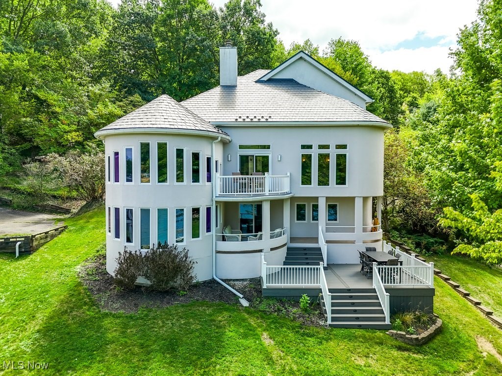 Mohawk Dr, Malvern, OH 44644