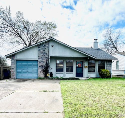 3522 W 42nd Place, Tulsa, OK, 74107 | Card Image