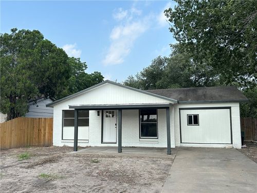 1105 Fairview Dr, Kingsville, TX, 78363-4108 | Card Image