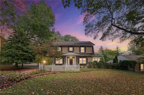 402 Highland Ave, Salem, OH, 44460-1802 | Card Image