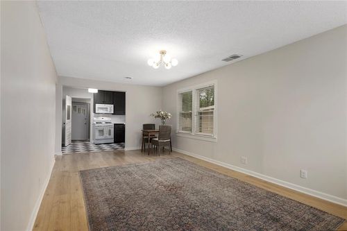4437 N Jackson Ave, Kansas City, MO, 64117-1861 | Card Image