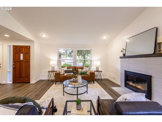 2677 Chad Dr, House other with 3 bedrooms, 2 bathrooms and 2 parking in Eugene OR | Image 8