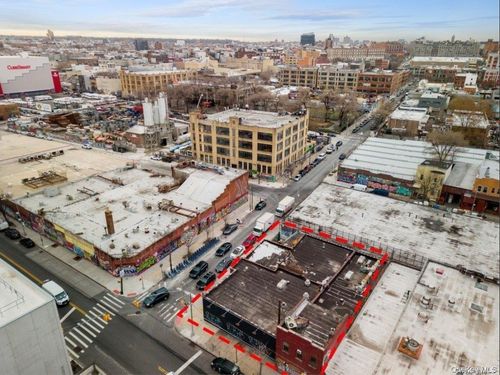 310 Johnson Ave, Brooklyn, NY, 11206-2801 | Card Image