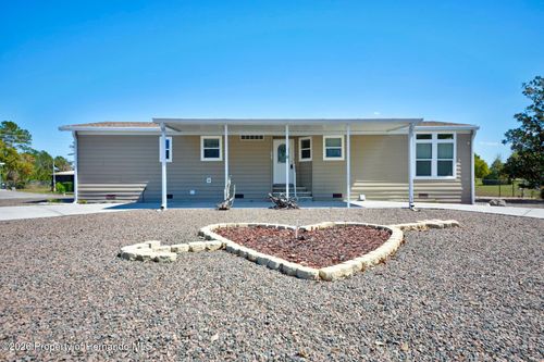 9292 Denmarsh Dr, Brooksville, FL, 34613-4986 | Card Image