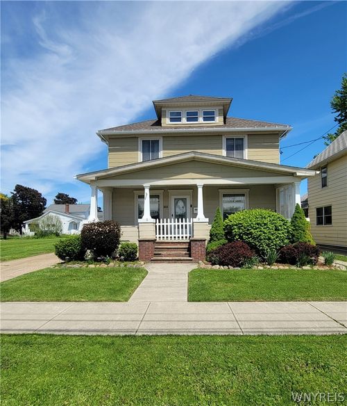 322 Lake Shore Drive E, Dunkirk, NY, 14048 | Card Image