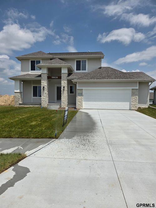 19826 Cinnamon St, Omaha, NE, 68135-4356 | Card Image