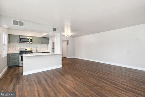 apt-303-9445 Fairfax Blvd, FAIRFAX, VA, 22031-2445 | Card Image