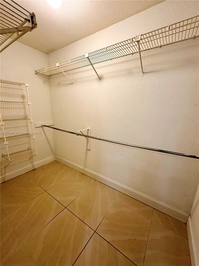 APT-513 - 915 Riverside Dr, Condo with 2 bedrooms, 2 bathrooms and null parking in Coral Springs FL | Image 8